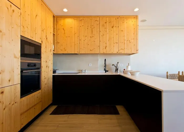 Boutique Rentals- Al Mar Beachfront * Póvoa de Varzim