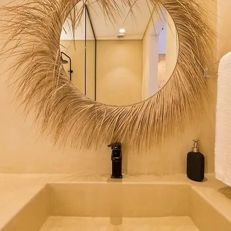 Apartment Boutique Rentals- Al Mar Beachfront Povoa de Varzim