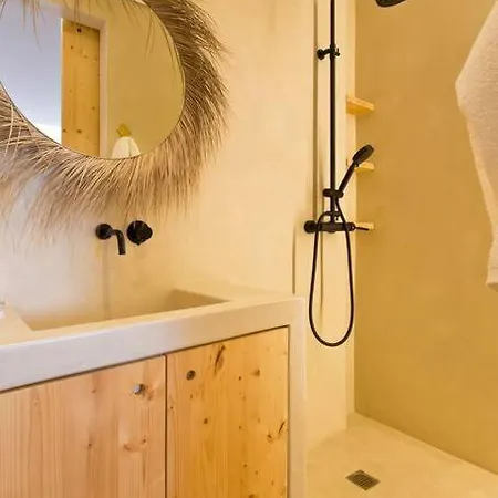 Apartment Boutique Rentals- Al Mar Beachfront *