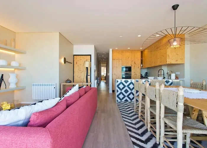 Boutique Rentals- Al Mar Beachfront Appartamento Póvoa de Varzim